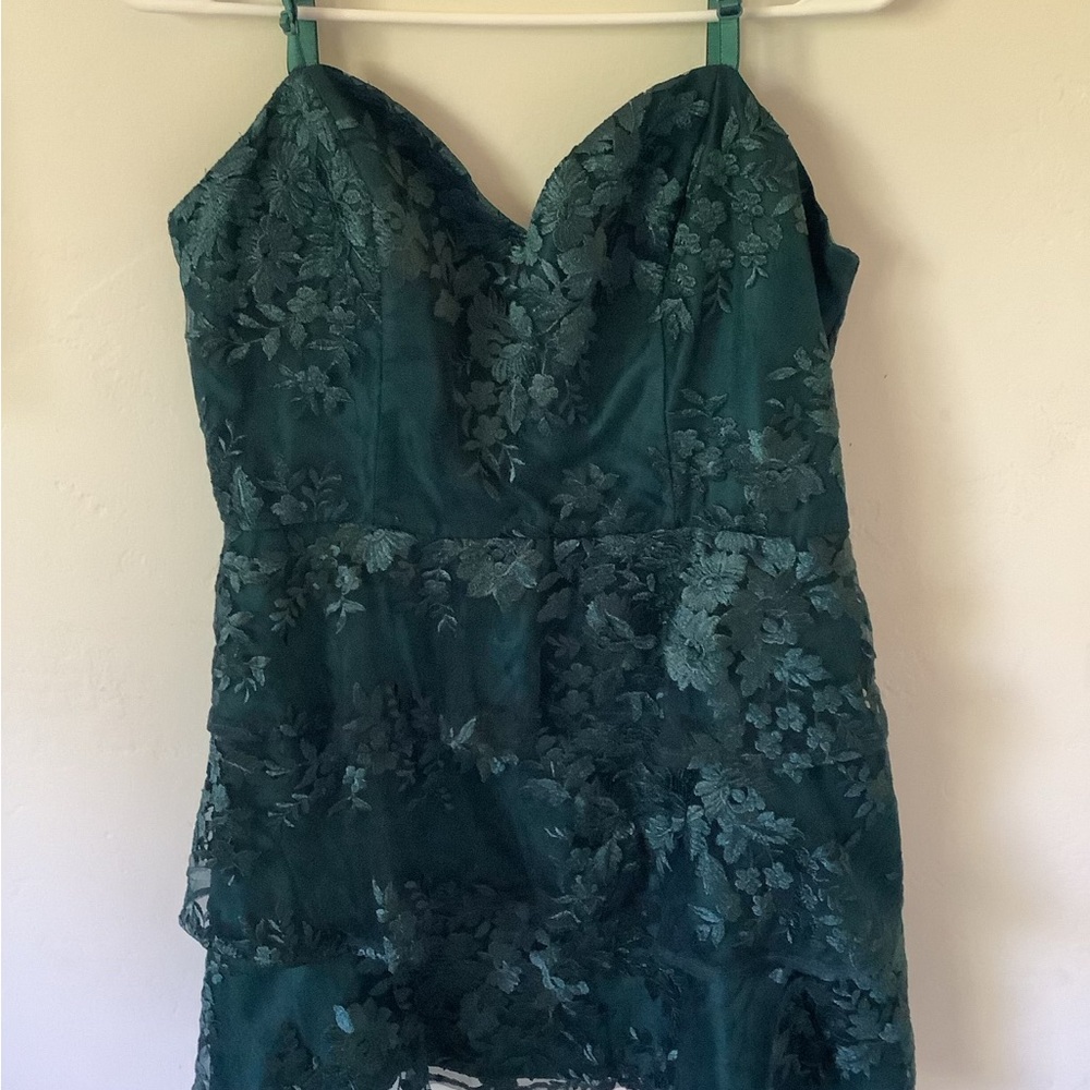 Elegant Dark Green Strapless Dress